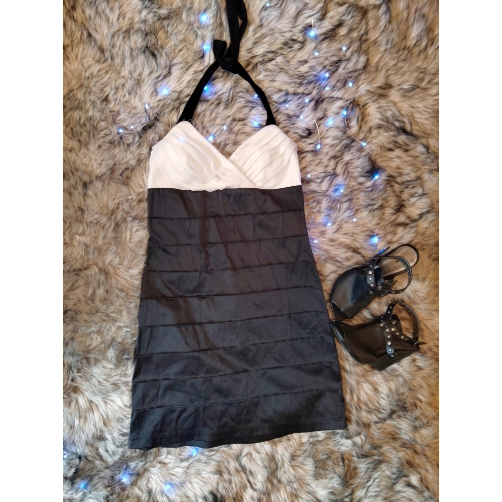 Black/white bodycon vintage cocktail dress